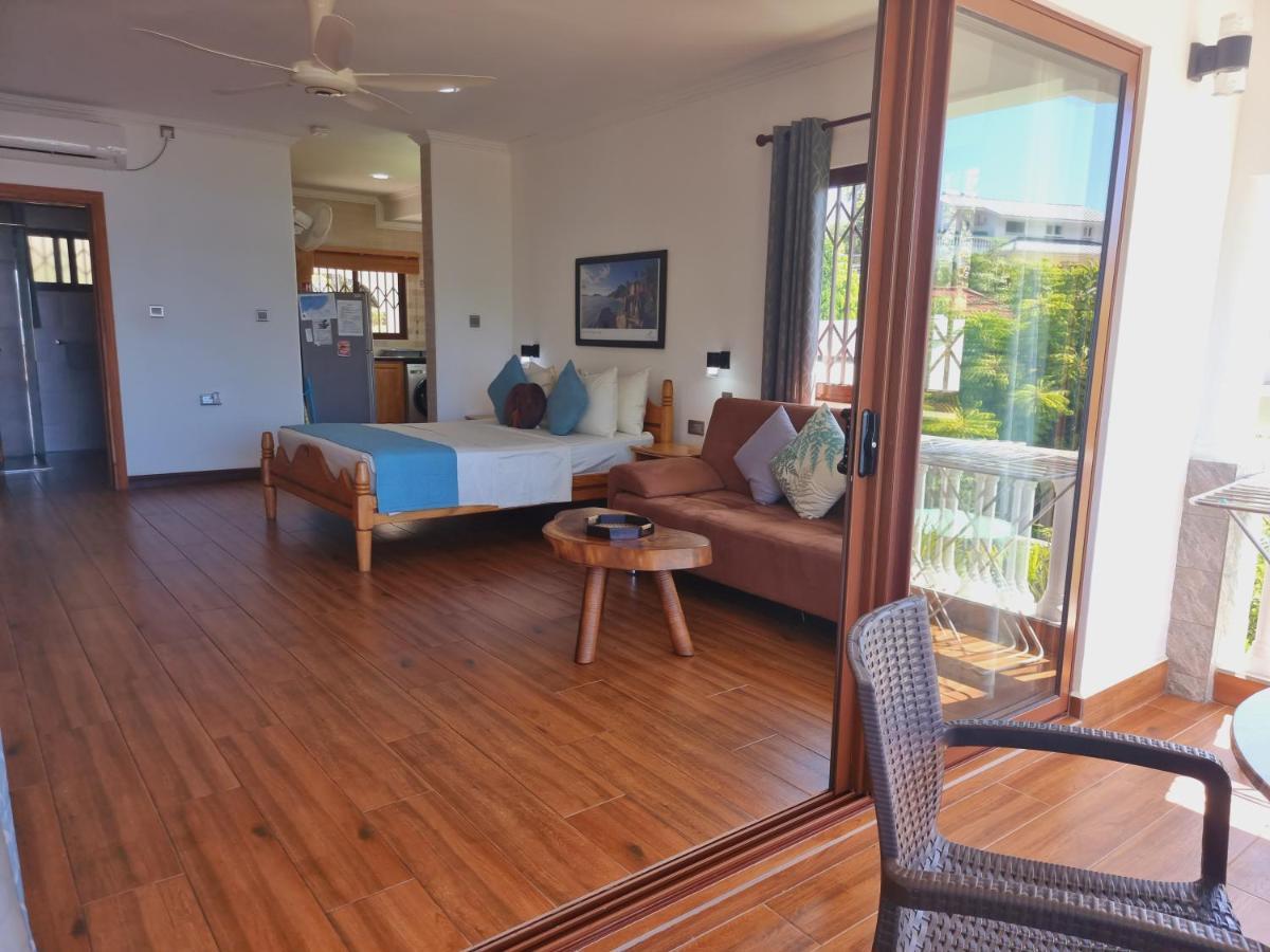 Drake Seaside Studio Apartments Μπελ Όμπρε Εξωτερικό φωτογραφία